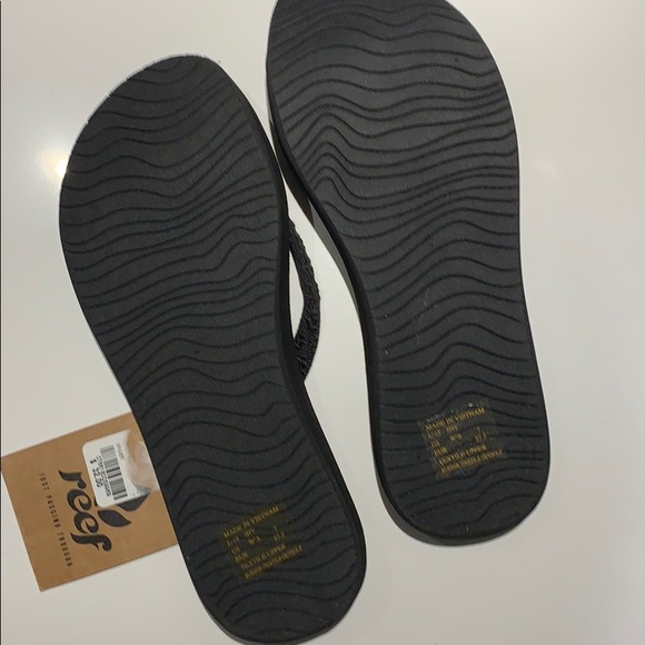 Reef Ginger Flip Flops - Picture 4 of 6